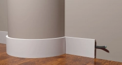 Плинтус Decor-Dizayn DD709F